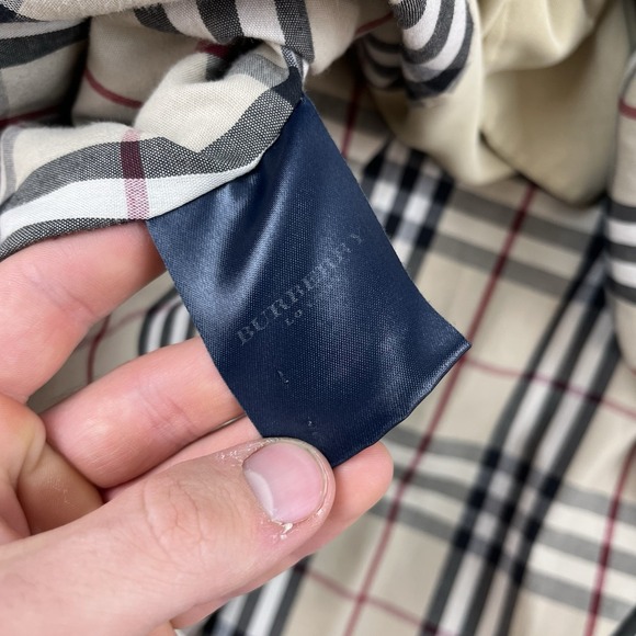 Burberry Women Trench Coat Waxed Beige Size L 24x36 Nova Check Rain Polyurlthane - Picture 12 of 16